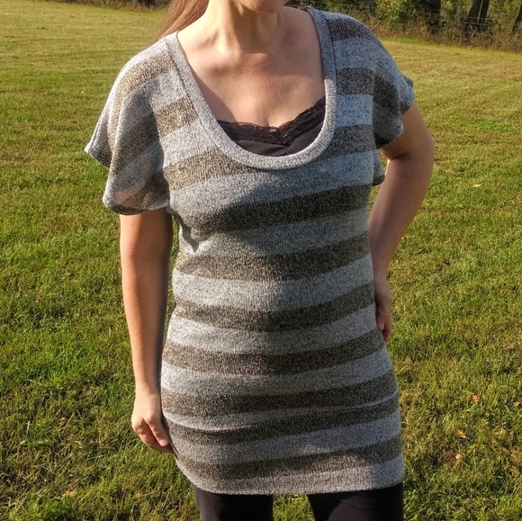 Daytrip Gray Striped Sparkly Gold Sweater Tunic - Picture 3 of 8